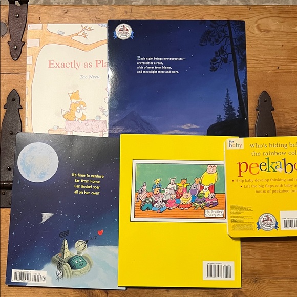 Children's Book Collection of 5 books in very good to like new/ new condition. - Picture 9 of 9